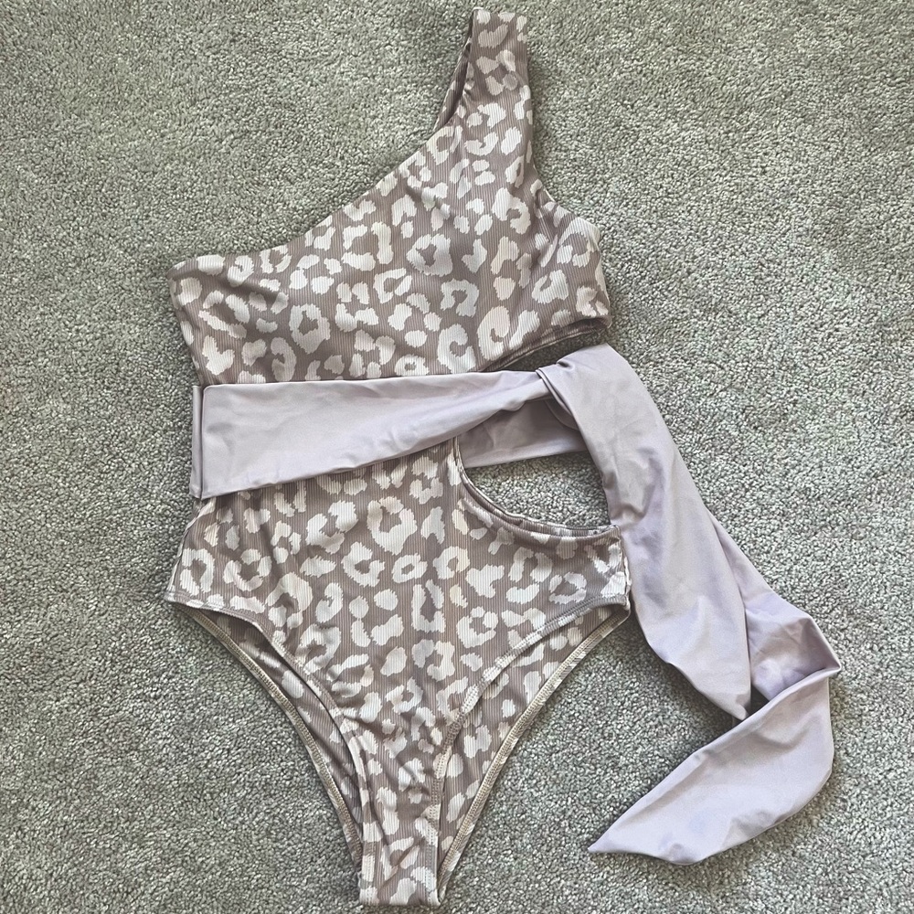 Pink Lily Tropic Sand Dunes Taupe Ribbed One Shoulder Animal Print Swimsuit